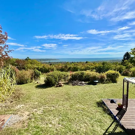 Ugra Miradore Balatonalmádi